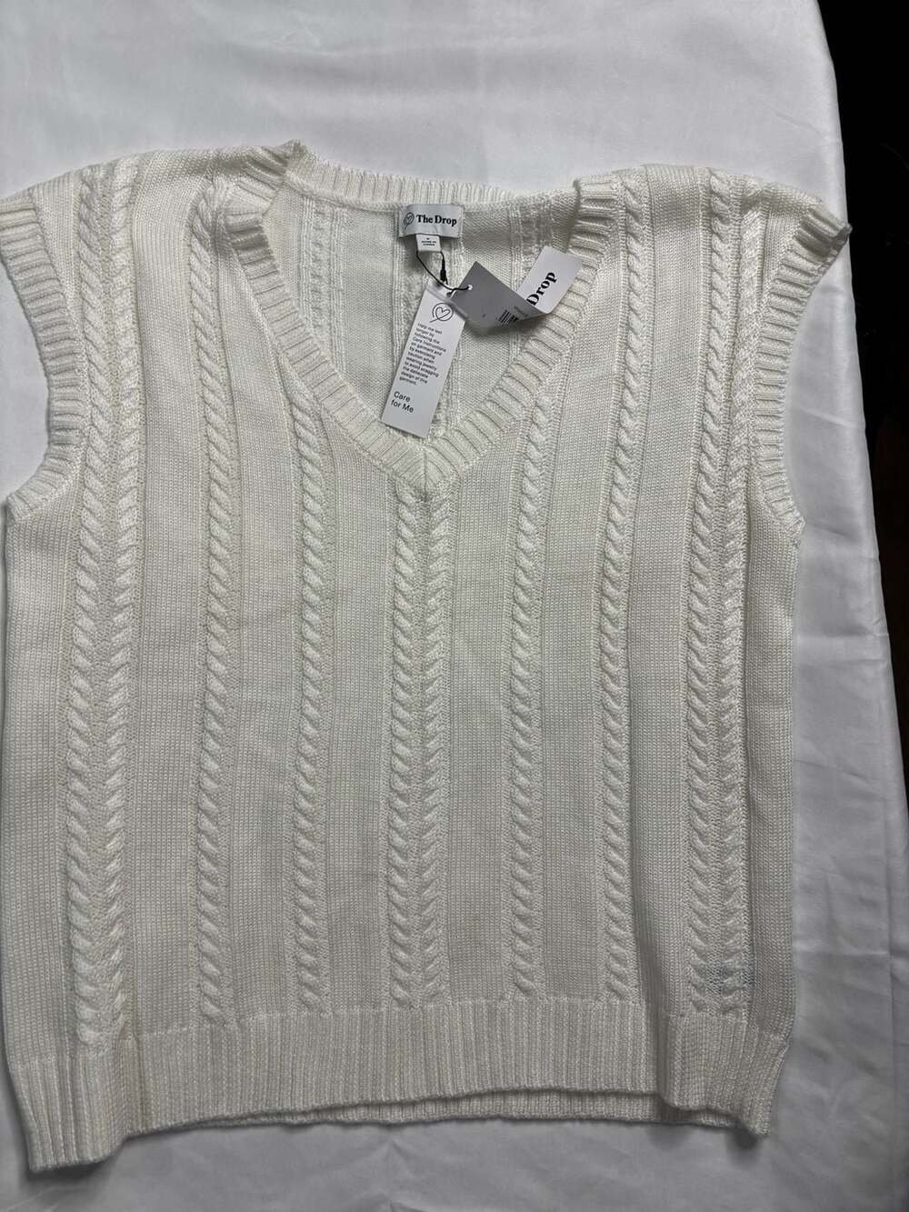 The Drop Sweater Vest Womens Small White V-neck